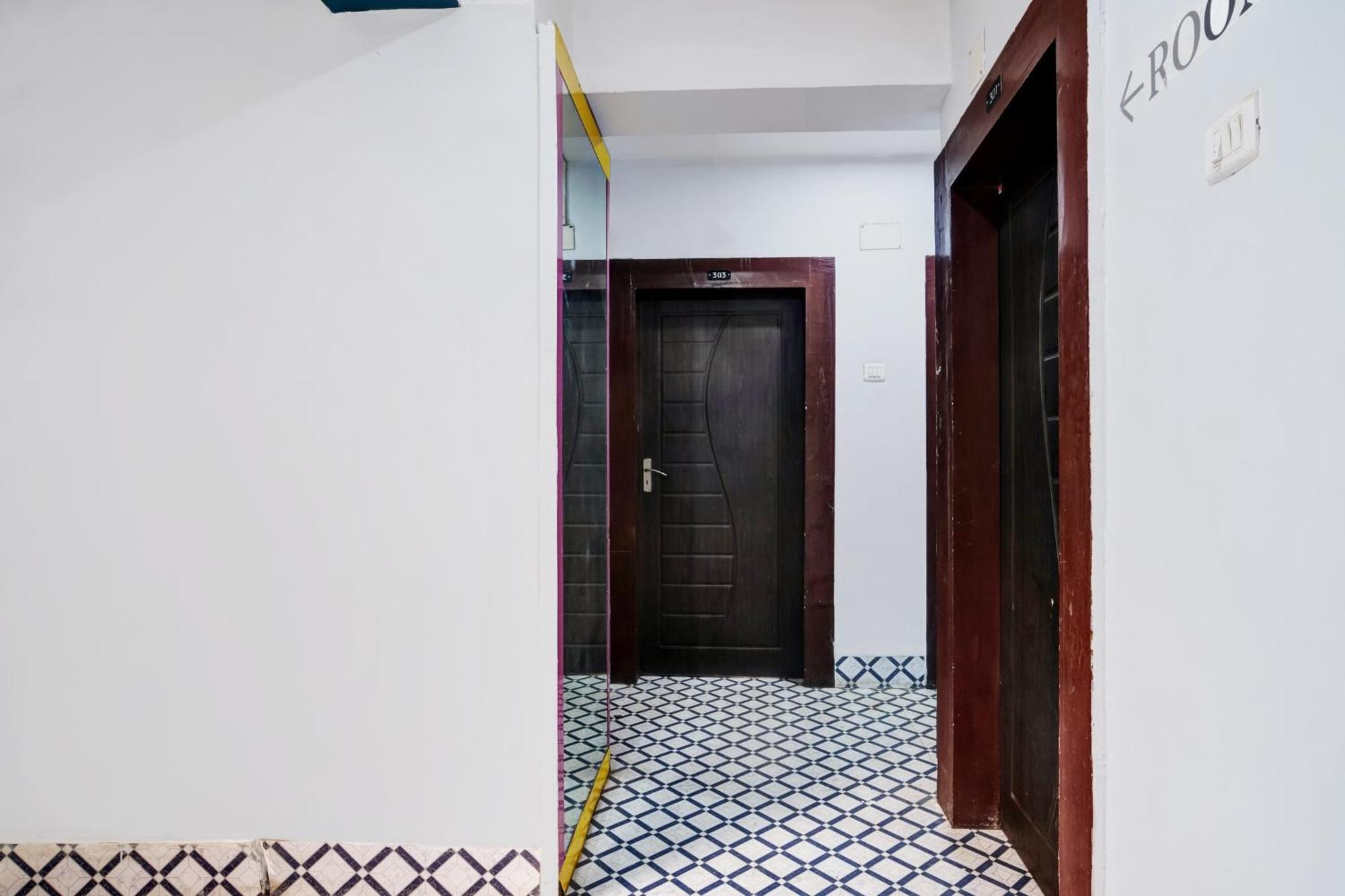 Super Hotel O Noonmati Guwahati Formerly Hotel Sundari Экстерьер фото
